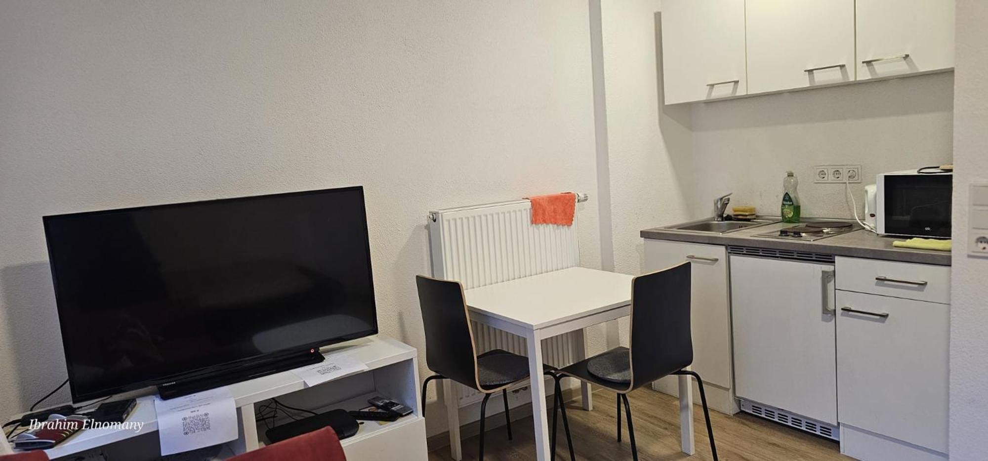 Zimmer In Wuerzburg Stadtmitte Bagian luar foto